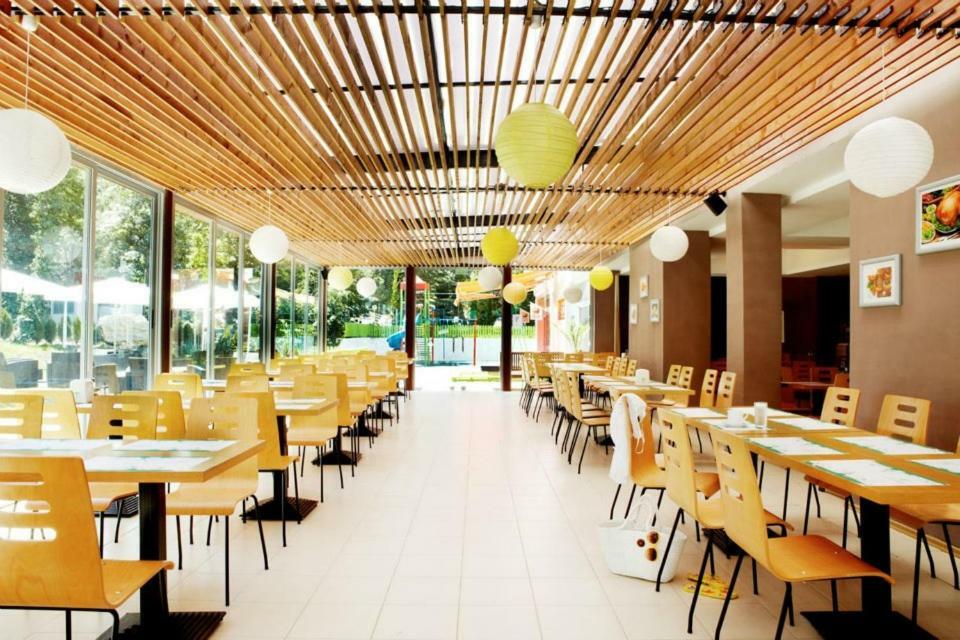 Green Park Hotel Golden Sands Bagian luar foto