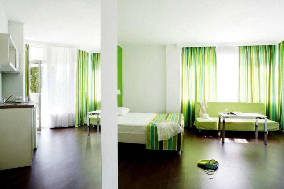 Green Park Hotel Golden Sands Bagian luar foto